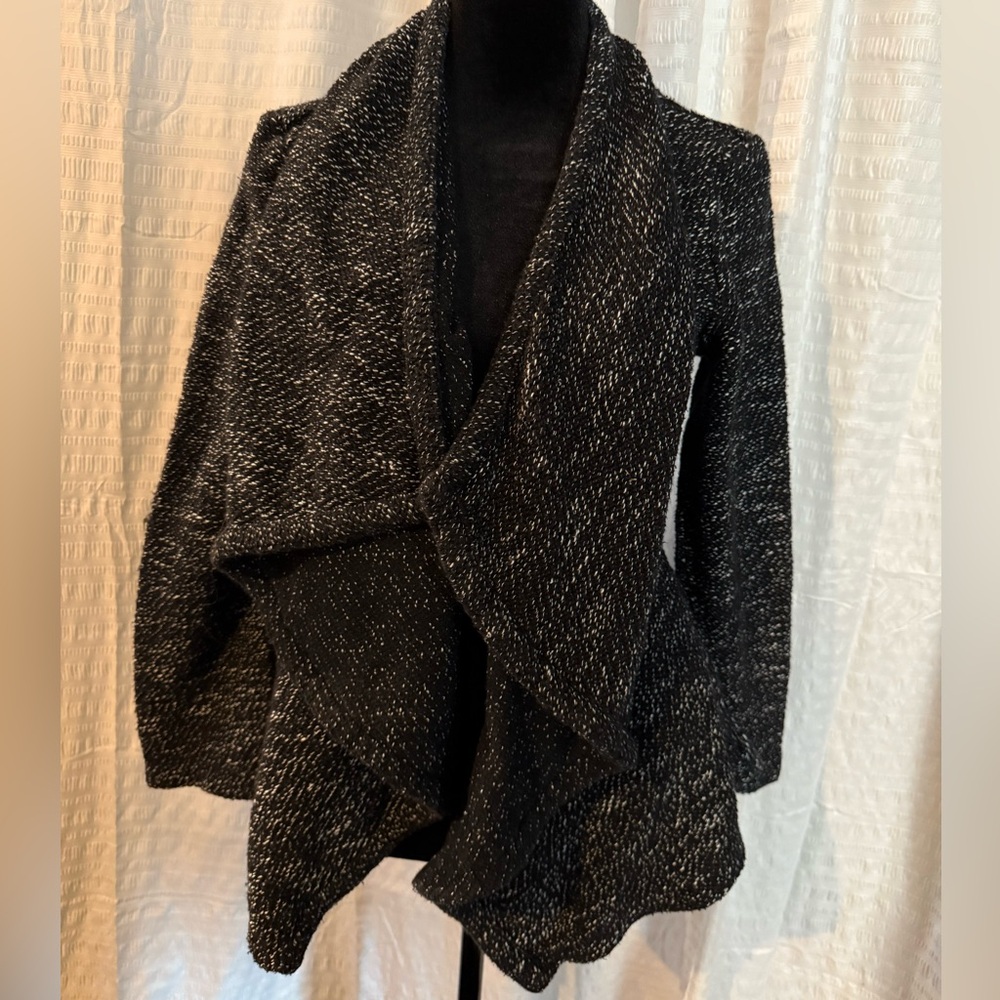 Chic Black and Gray Knit Cardigan